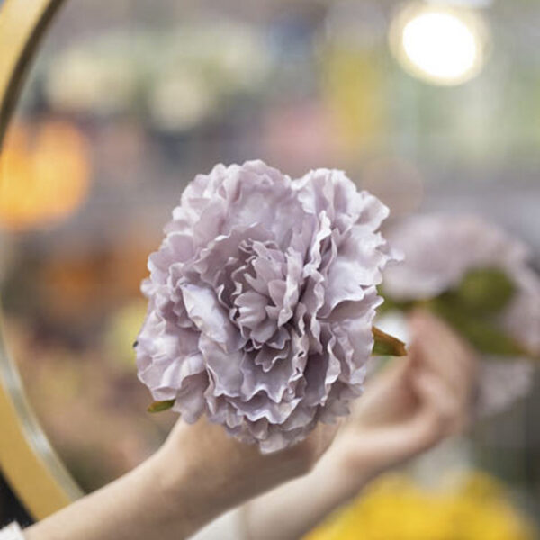 flor de flamenca peonia color malva