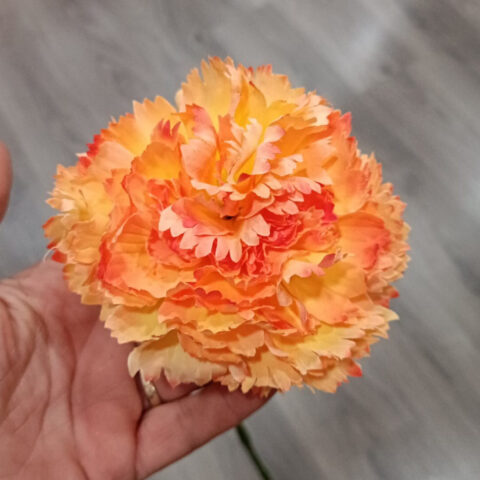 flor de flamenca clavel amarillo
