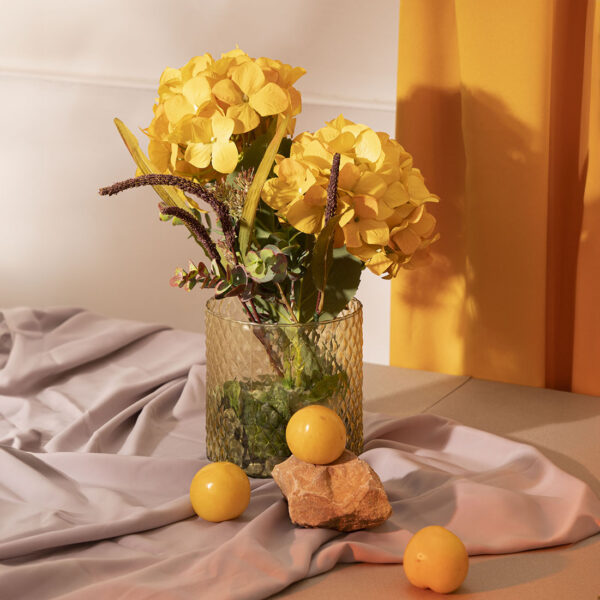 centro de flores artificiales hortensias amarillo