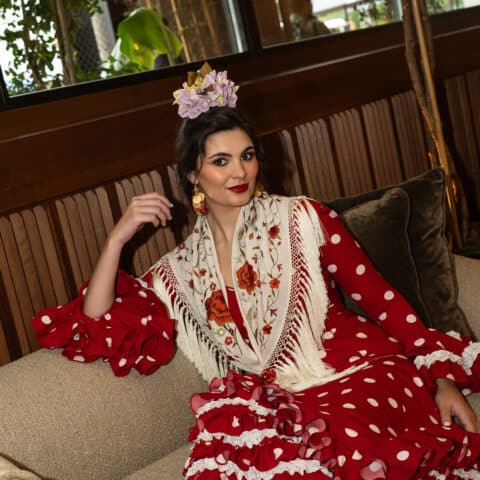 RAMILLETE BUGANVILLA MALVA CON HOJA