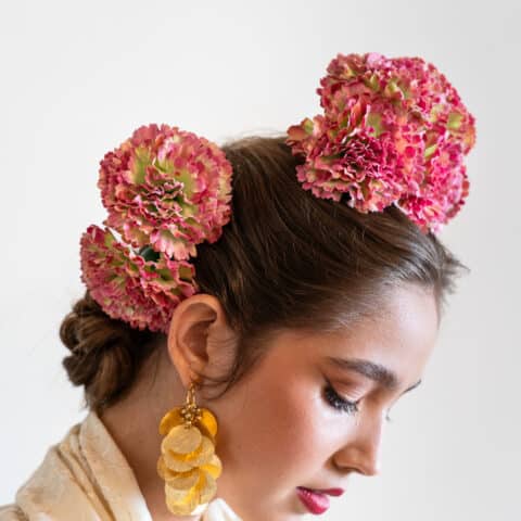 RAMILLETE 2 CLAVELES TERMINACIONES EN ROSA